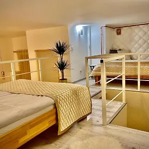 3 Comfortable And Cosy In Heart Of Near Basilica , Budapest Hongrie